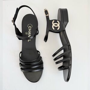 Chanel 21C CC Logo Lambskin Strappy Sandals Black Gold Ankle Strap EU 40